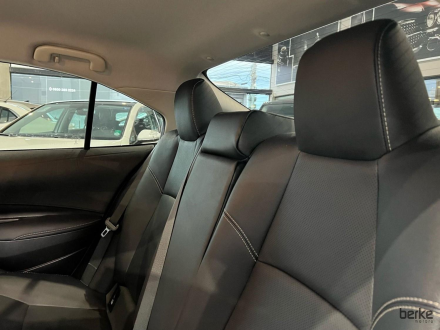 Corolla Altis 1.8 16V Aut. (Híbrido) 
