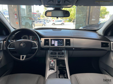 XF 2.0 GTDI LUXURY 240cv Aut. 