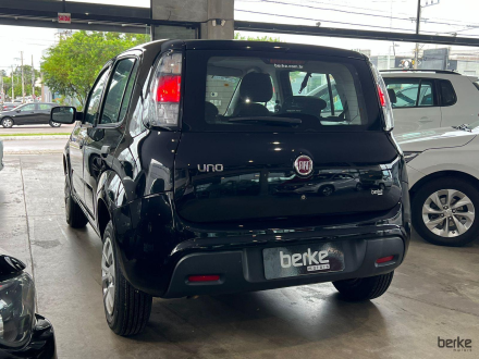 Uno ATTRACTIVE 1.0 8V 4P