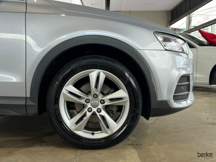 Q3 2.0 Ambiente TFSI Quat. 170/180cv S-tronic 5p