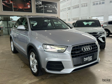Q3 2.0 Ambiente TFSI Quat. 170/180cv S-tronic 5p